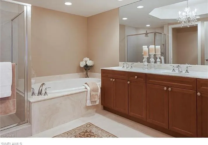 The Colony At Pelican Landing — Photo 4
