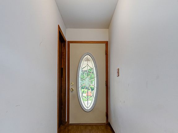 2nd image of 2707 Karen Dr