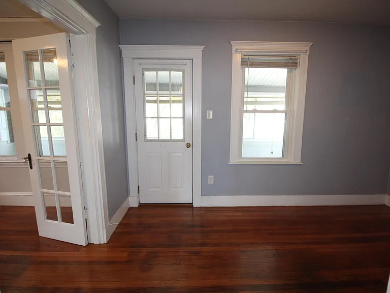 63 Foster St — Photo 10