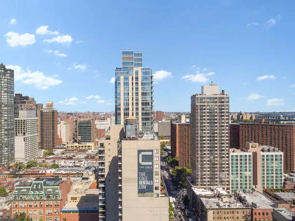 389 East 89th Street 27C image 2 of 21