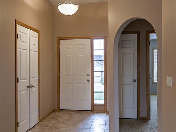 3rd image of 10009 S 179th St