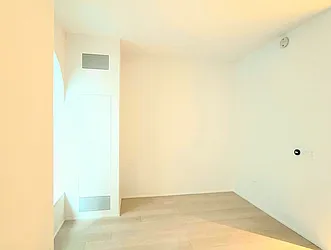 Rented by BARNES New York