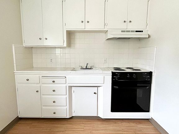 3rd image of 2095 Lincoln Ave APT 12