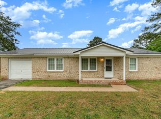 213 Fox Dr, Dudley, NC 28333