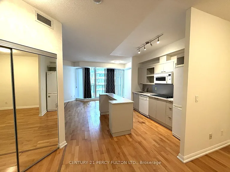 111 Elizabeth St #1501 — Photo 7