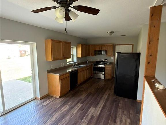 5th image of 2328 Arleth St