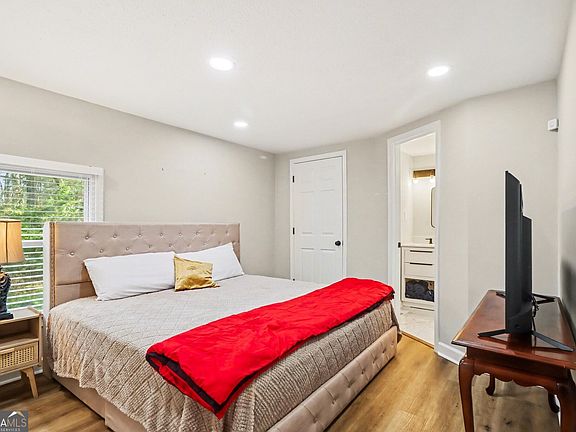 4th image of 3779 Bakers Ferry Rd SW