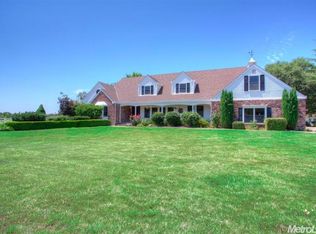 3000 Strolling Hills Rd, Cameron Park, CA 95682