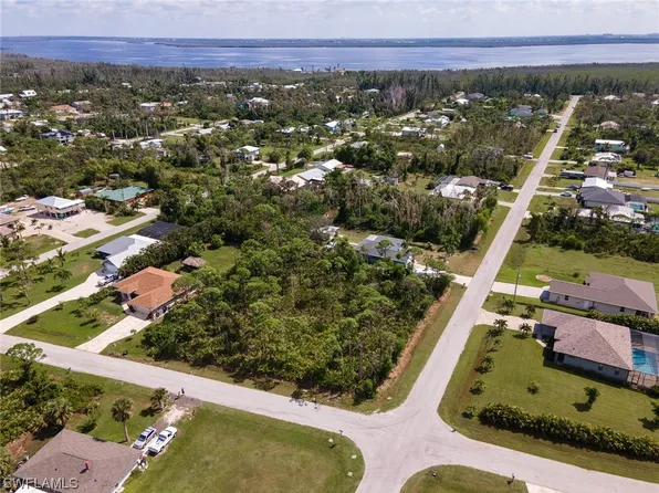 3822 Tangelo Dr, Saint James City, FL 33956