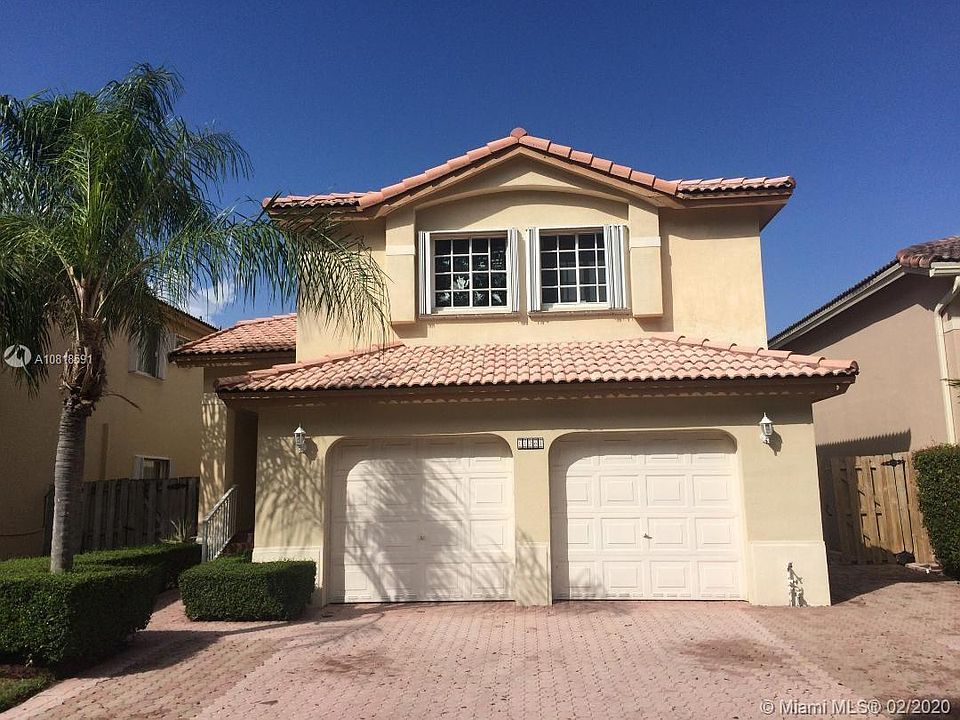 1st image of 11261 NW 52nd Ln