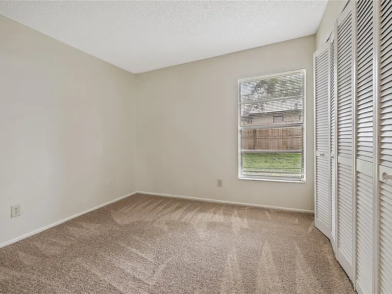 8529 Renald Blvd — Photo 18