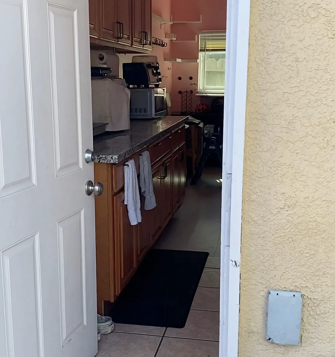 1 bed, 500 sqft, $1,800 — Photo 1