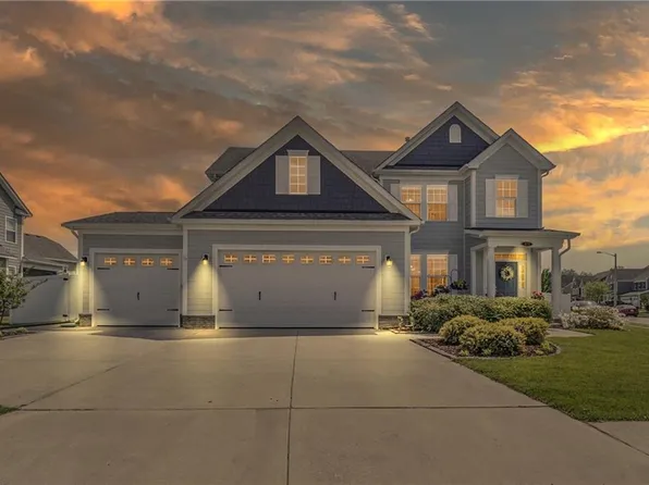 429 Mike Trl, Chesapeake, VA 23322