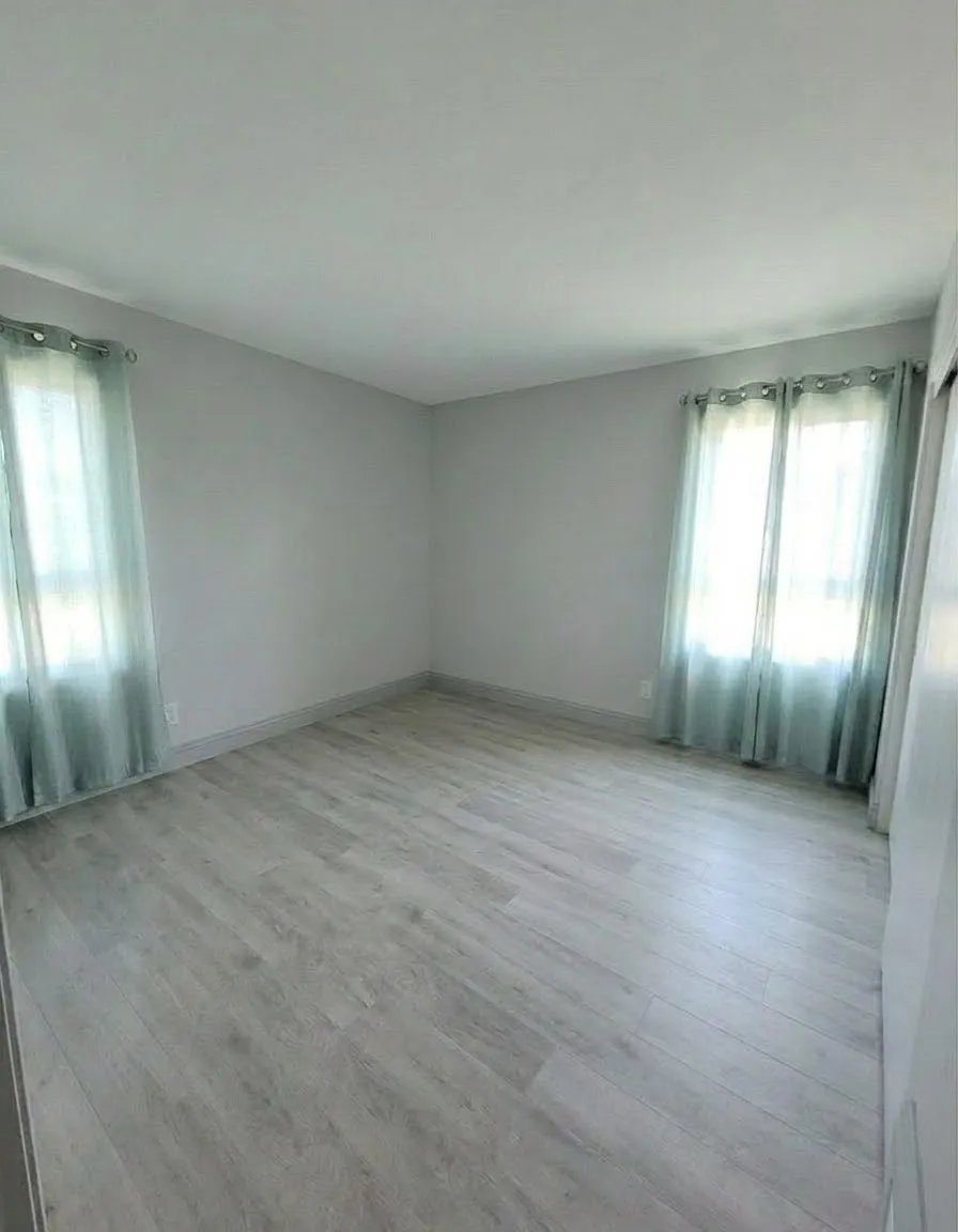 2 bed, 953 sqft, $3,000 — Photo 3