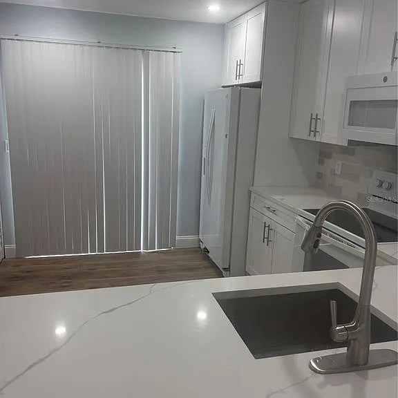 73 Macadamia Ct — Photo 1