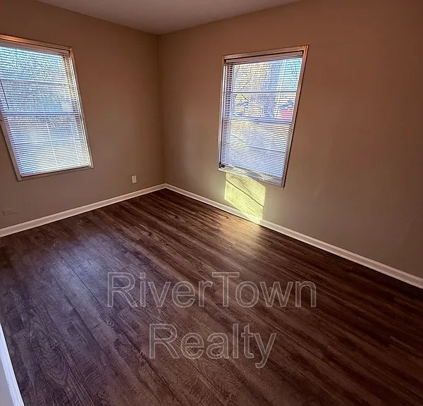 1337 Haywood Ave — Photo 5