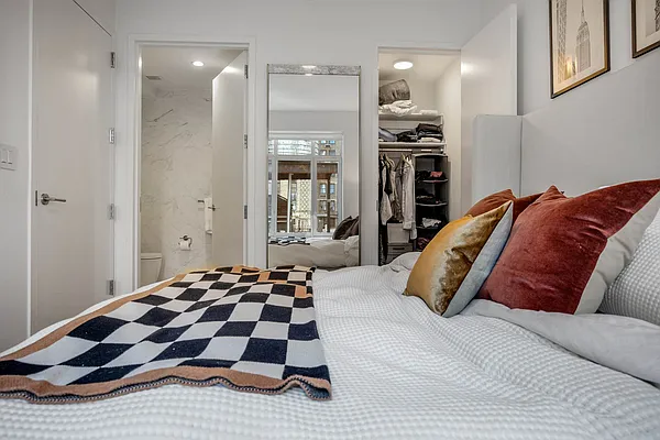 Rented by Oxford Property Group | media 11