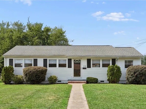 19 Frances St, Newport News, VA 23601