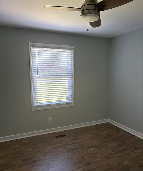 301 Jones Ave — Photo 6