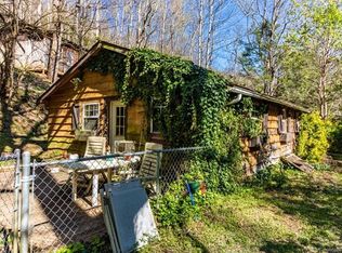 599 Long Branch Rd, Swannanoa, NC 28778