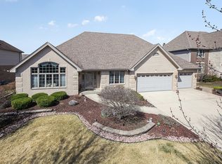 17202 White Deer Cir, Orland Park, IL