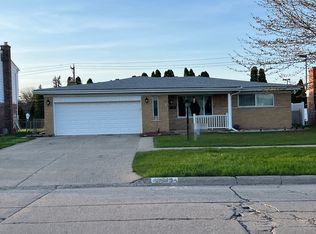 3643 Common Rd, Warren, MI 48092