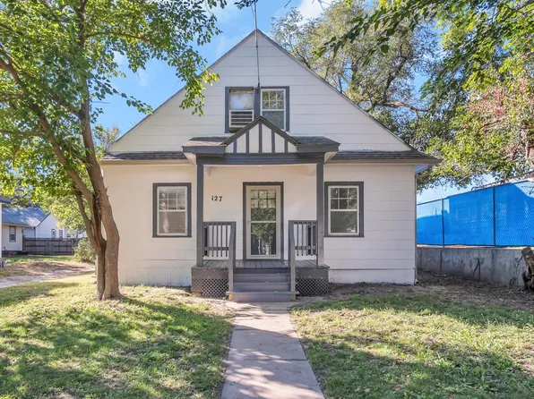 127 E 9th St, Newton, KS 67114