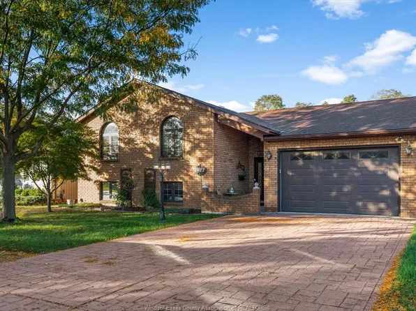 2627 Meighen Rd, Windsor, ON N8W 4C6
