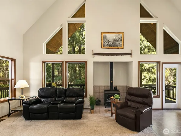 135 Rally Way, Easton, WA 98925