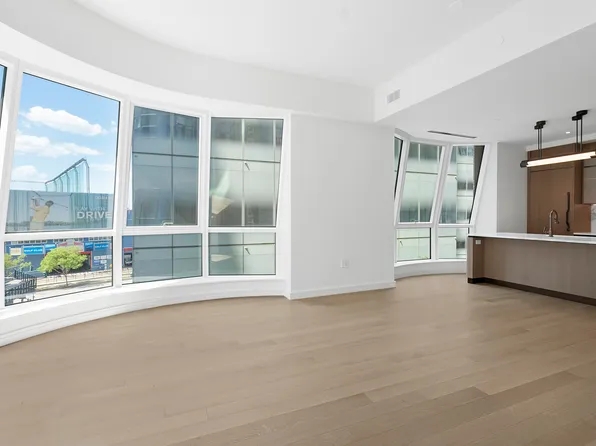 515 West 18th Street 510 image 1 of 7
