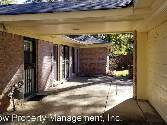 5th image of 471 Dogwood Dr