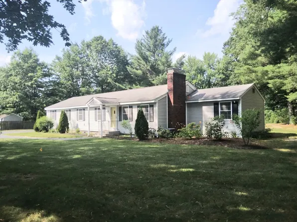 42 Lowell Rd, Pepperell, MA 01463