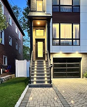 3rd image of 414 Lawton Ave