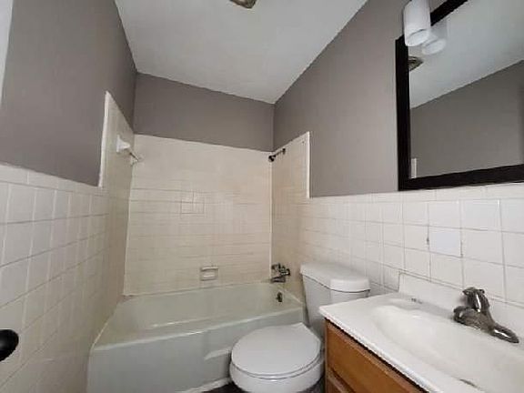 5th image of 1206 Dawn Dr