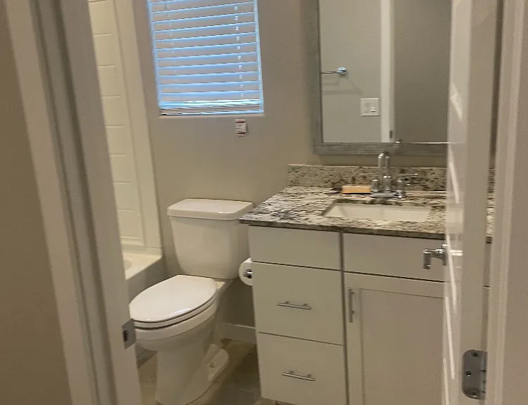 16820 W Echo Ln — Photo 8