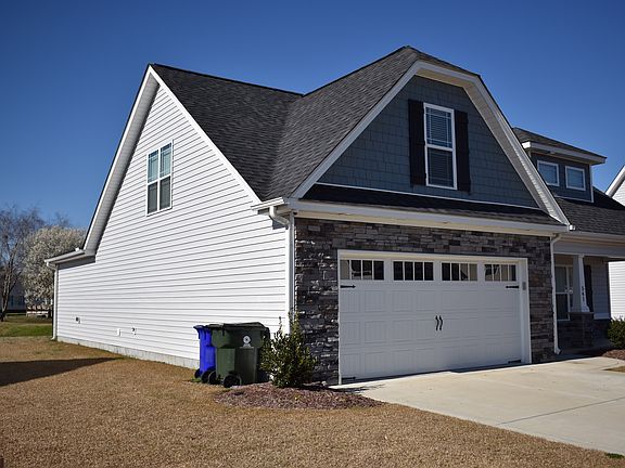 3rd image of 541 Brookfield Dr