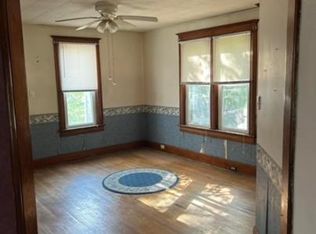 208 W Jackson St, Ohio, IL 61349