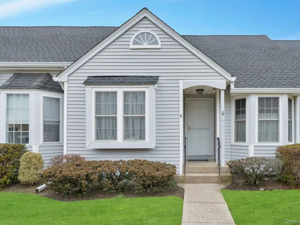 2555 Youngs Ave APT 14C, Southold, NY 11971