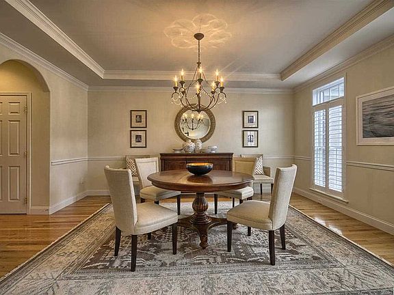 Formal DR-Plantation Shutter