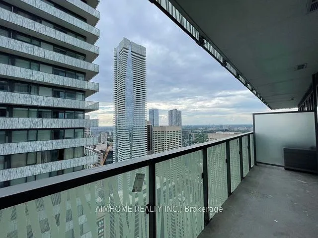 50 Charles St E #4508 — Photo 11