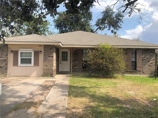 1st image of 1908 Williamsburg Dr