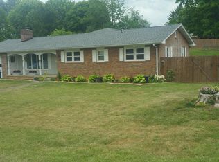 1709 Jackson Ter, Johnson City, TN 37604