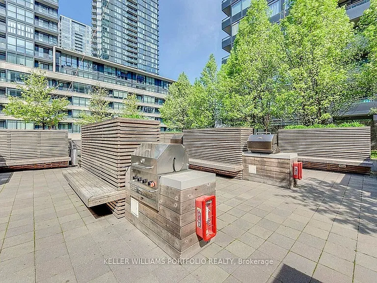 4K Spadina Ave #1618 — Photo 14