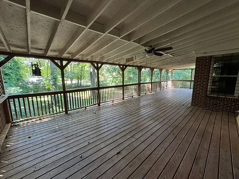 412 College Ave — Photo 9
