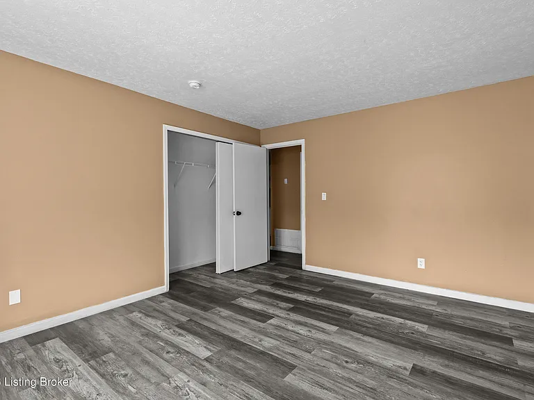 2430 McKindree Ct — Photo 6
