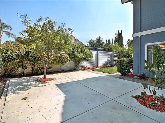 2nd image of 2630 Heritage Park Cir