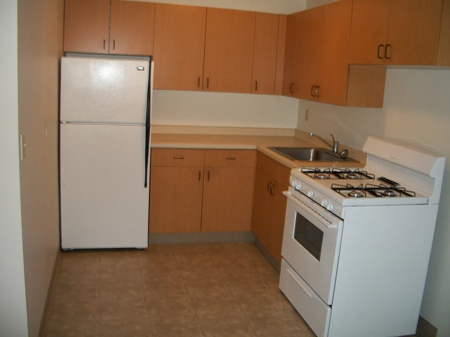 1 bed, 450 sqft, $849 — Photo 1
