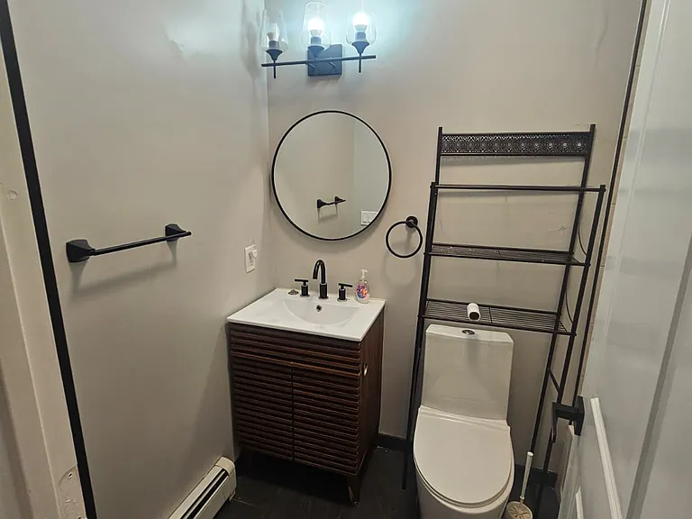 194-196 Johnson Ave #8 — Photo 6