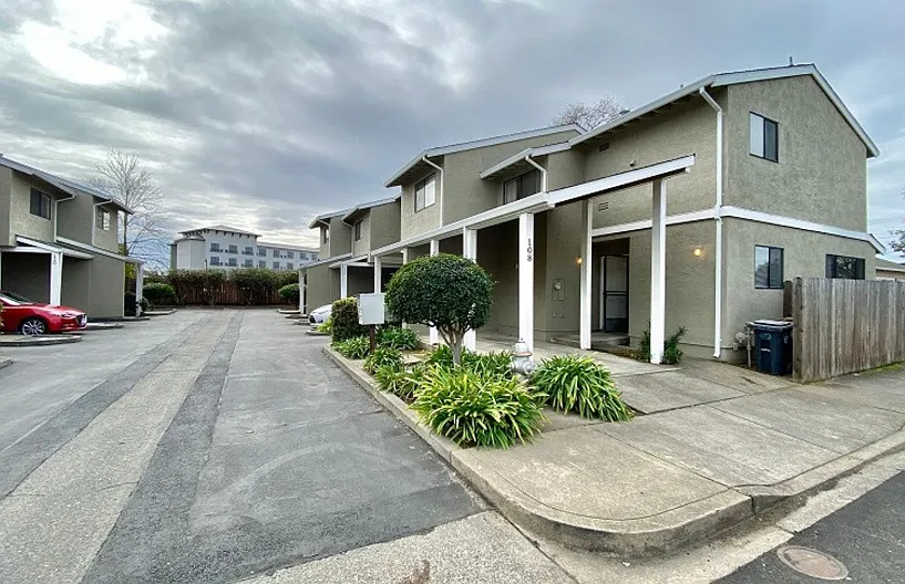 Adobe Creek Apartments