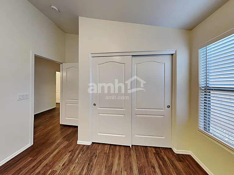 3405 S 91st Dr — Photo 17